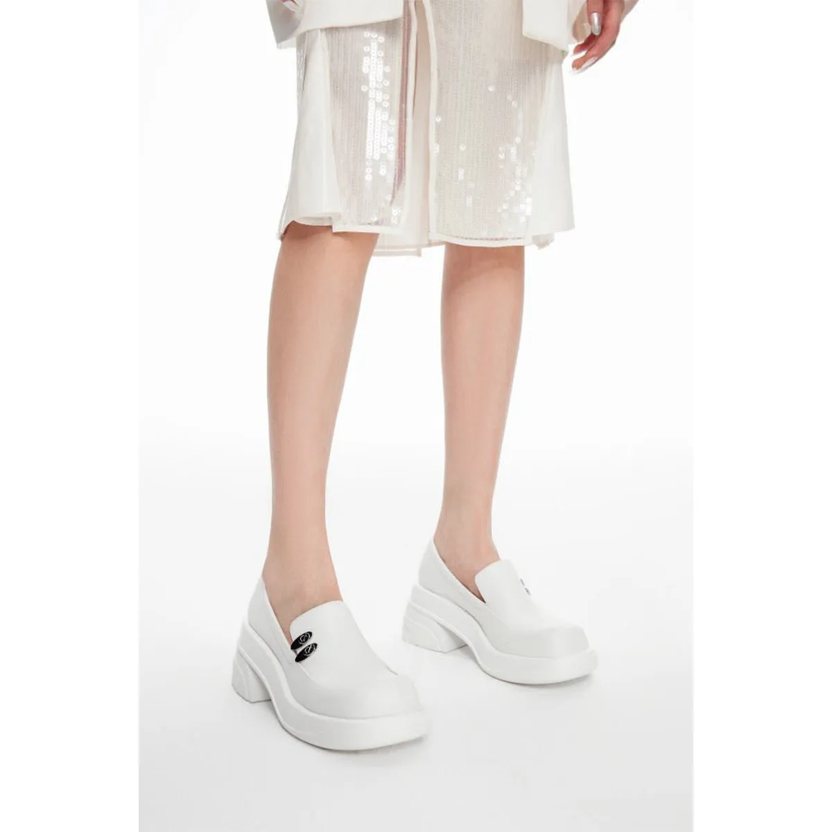 Lost In Echo Round Toe Thick-Soled Heel Leather Shoes White