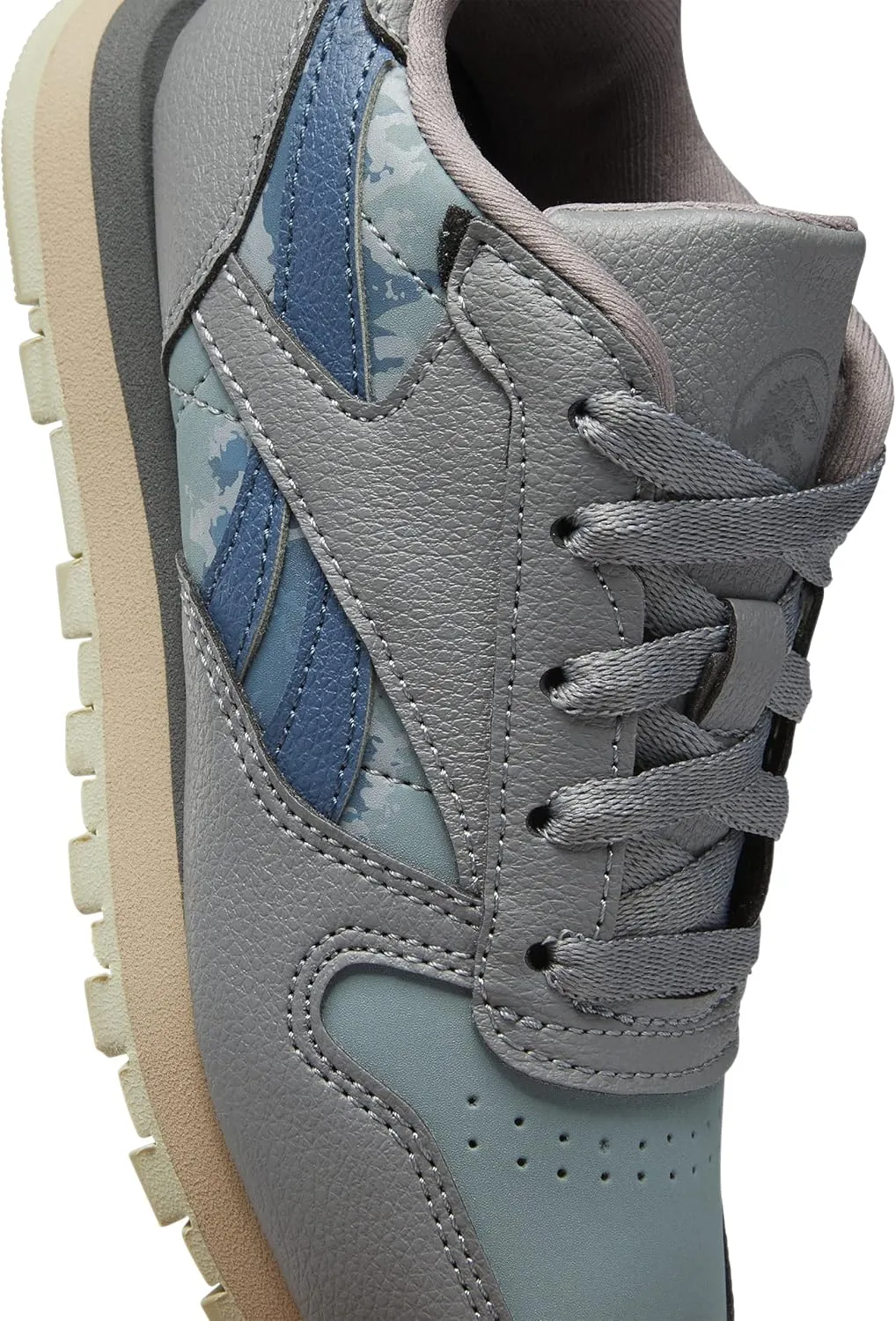 Reebok Unisex-Child Classic Leather Sneaker