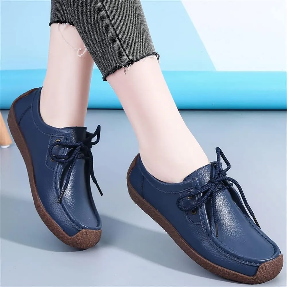 WERWAES Womens Loafers Ladies Leather Moccasin Fashion Penny Loafers Comfortable driving Slip on Lightweight Soft Work Shoes Breathable Round Toe Womens Flat Shoes for Walking Office